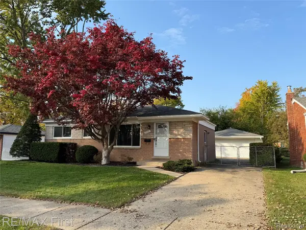27431 Strathmoor DR, Warren, MI 48092