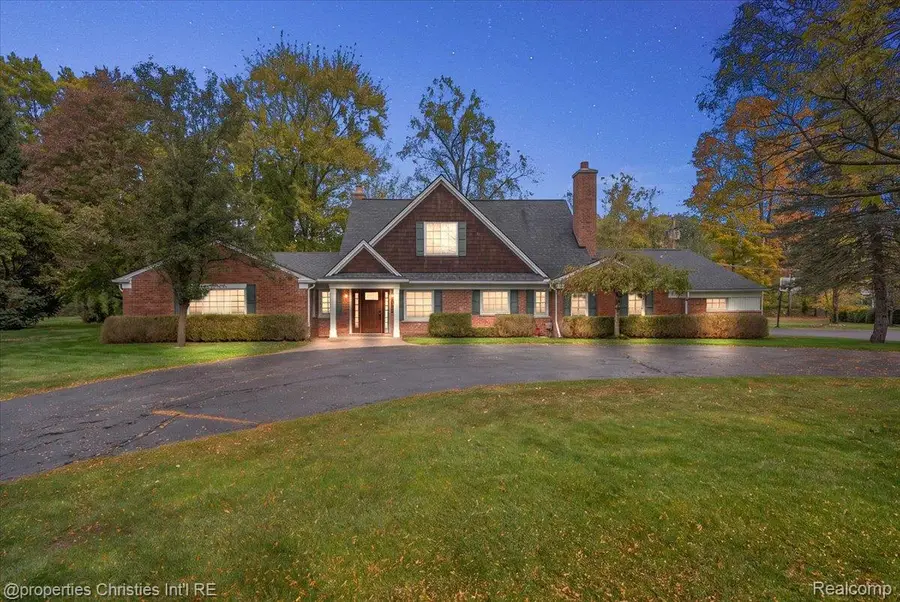 1760 CEDAR HILL DR, Bloomfield, MI 48301 - #2