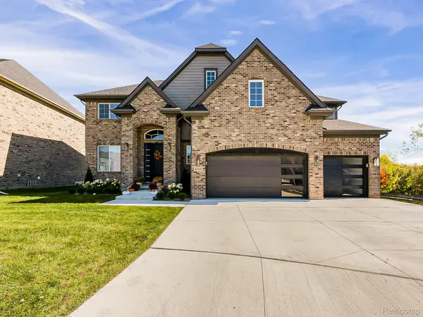 42420 Alagna DR, SterlingHeights, MI 48314