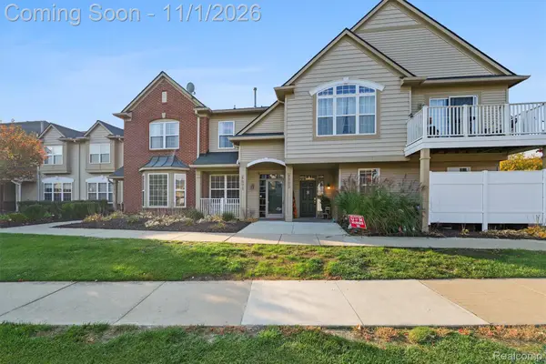 4071 Kirkway CT, Howell, MI 48843