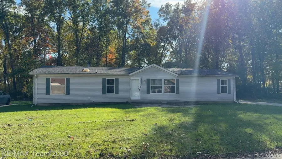 36257 Cypress ST, Romulus, MI 48174 - #3
