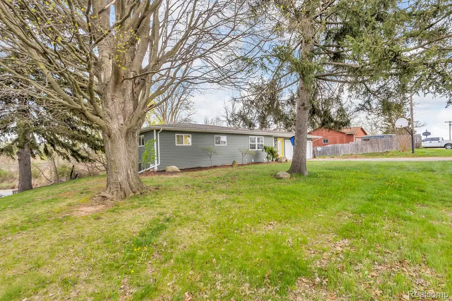 11050 Erie RD, Parma, MI 49269 - #3