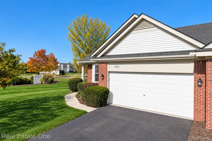 6469 Club CT E 1 # 1, Holly, MI 48439 - #2