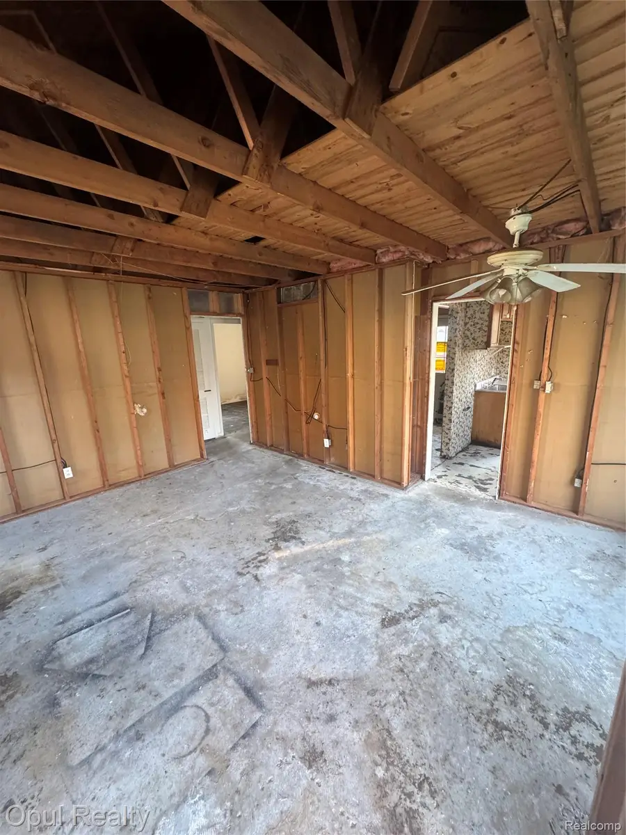 2044 Garfield ST, Ferndale, MI 48220 - #2