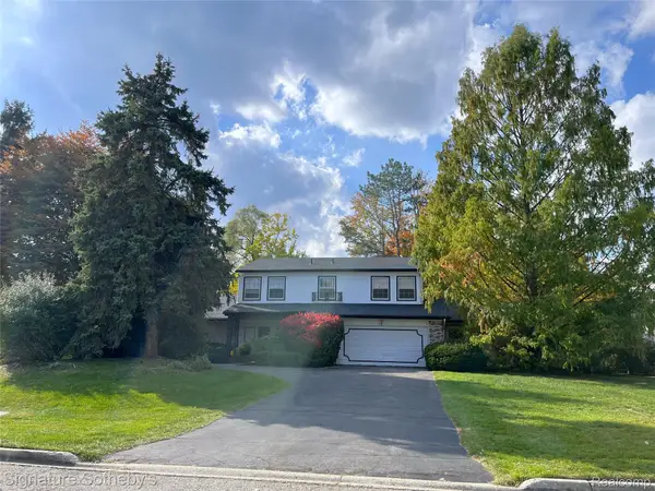 7432 Franklin Ridge LN, WestBloomfield, MI 48322