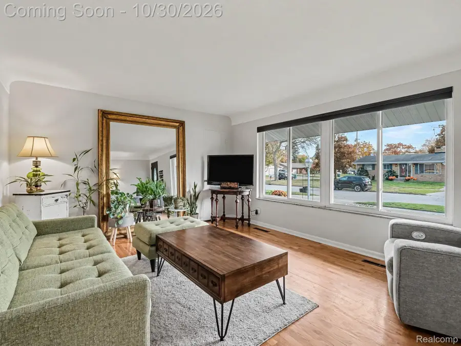 409 CHESTNUT ST, Flushing, MI 48433 - #3