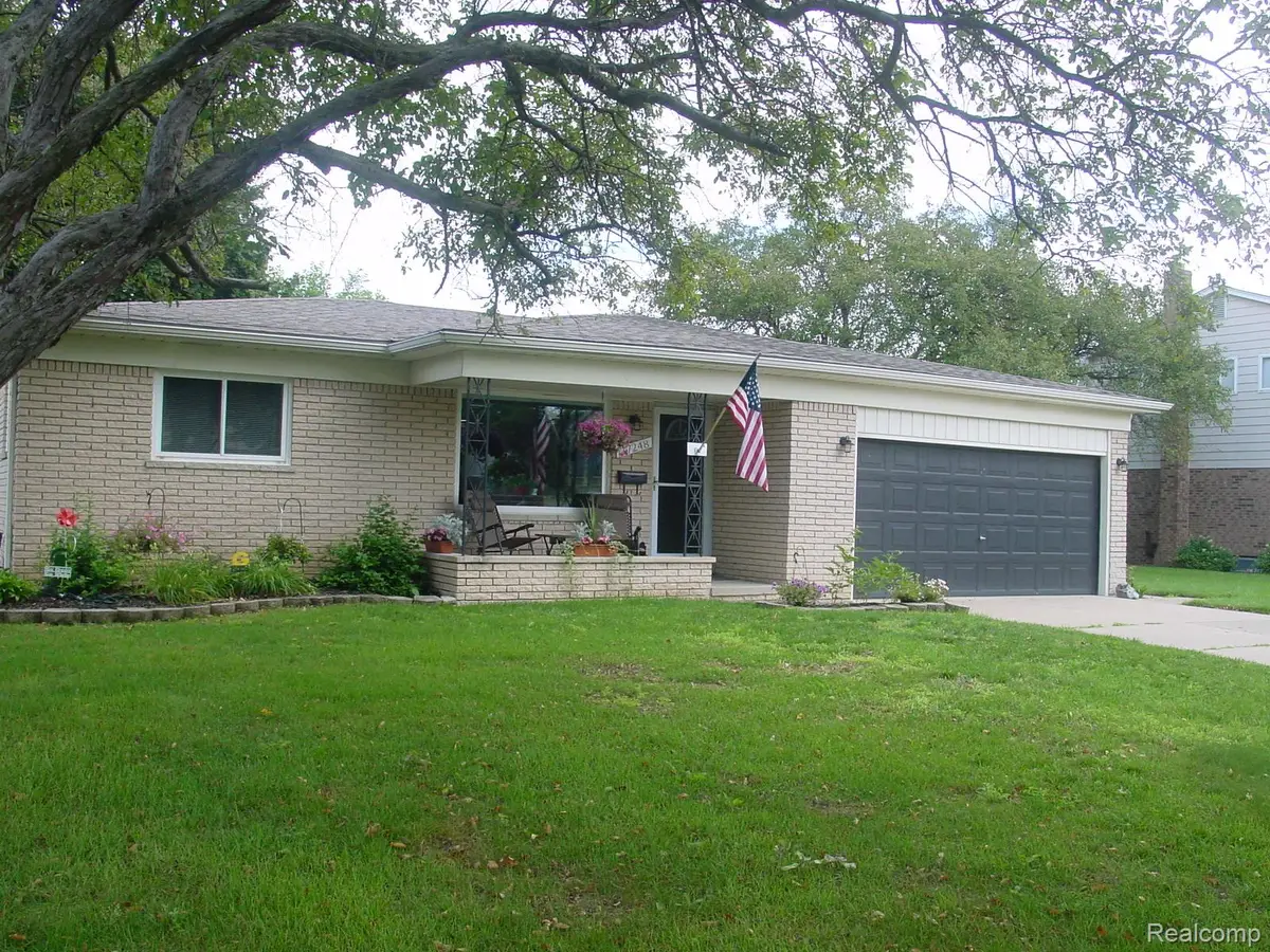 37248 Vargo ST, Livonia, MI 48152 - #1