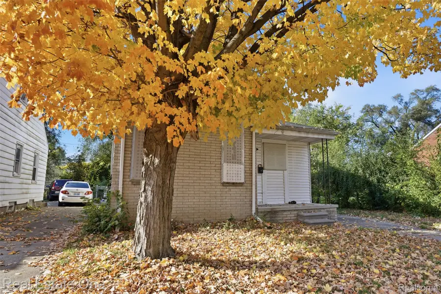 8295 Terry ST, Detroit, MI 48228 - #3
