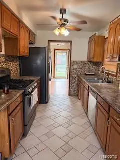 24624 Melody RD, Warren, MI 48089 - #3