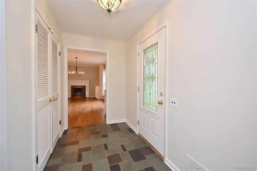 20011 Carriage LN, Beverly Hills, MI 48025 - #3
