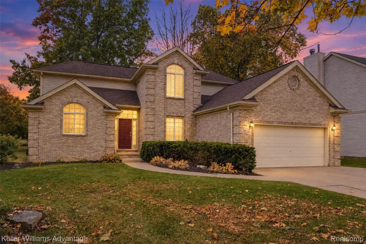 535 Salus DR, Waterford, MI 48327 - #1