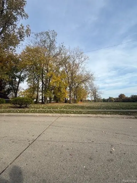 14029 Sidonie AVE, Warren, MI 48089 - #3