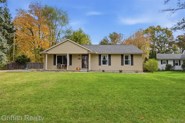 314 Cornell ST, Howell, MI 48843