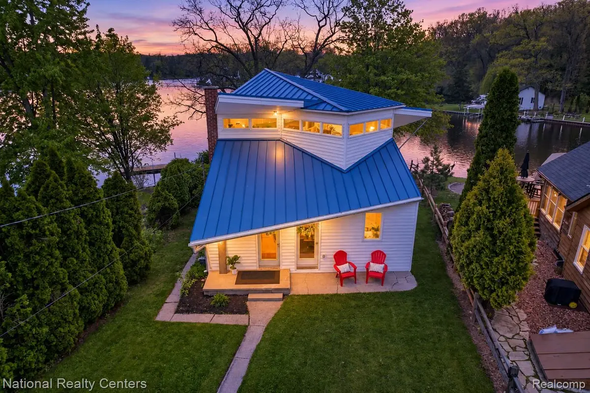 11505 Sunset BLVD, Pinckney, MI 48169 - #1