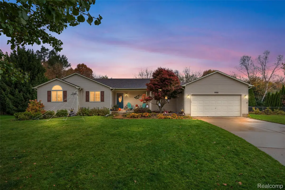 9081 Posey CT, Whitmore Lake, MI 48189 - #1