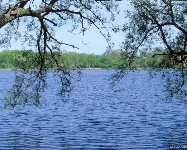 2629 TURTLE SHORES, BloomfieldHills, MI 48302