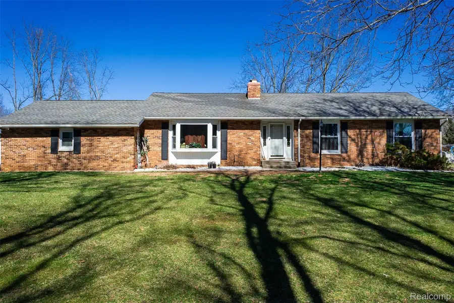12247 ONONDAGA RD, Onondaga, MI 49264 - #2