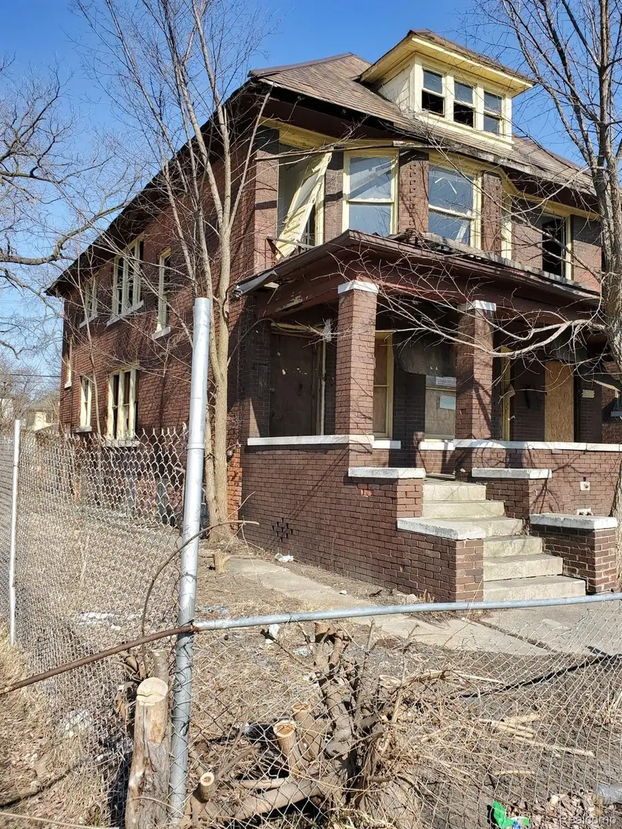 3314 WHITNEY ST, Detroit, MI 48206 - Image #2