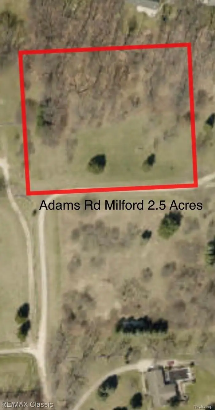 835 Adams Rd, Milford, MI 48381 - #2