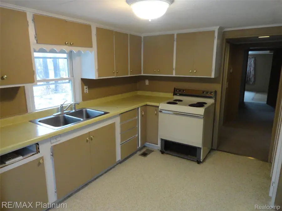 3396 E BALDWIN RD, Grand Blanc Charter Township, MI 48439 - Image #3