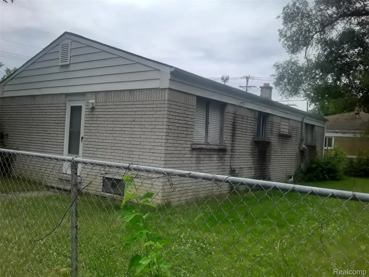 27455 AVONDALE ST, Inkster, MI 48141 - Image #1