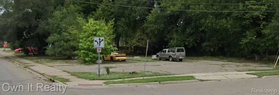 117 E STOCKBRIDGE AVE, Kalamazoo, MI 49001 - Image #3