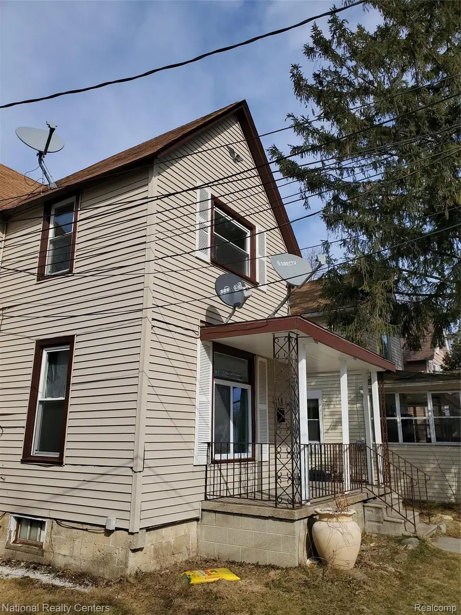 118 HENRY CLAY AVE, Pontiac, MI 48341 - Image #2