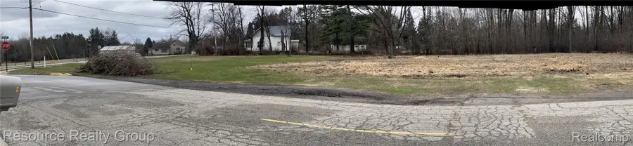 338 Jackson ST S, Coleman, MI 48618 - Image #2