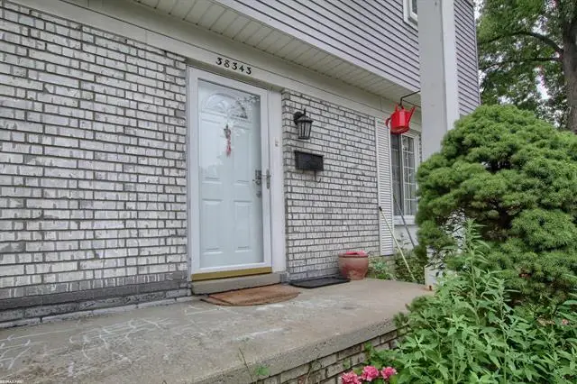 38343 Carolon Blvd, Westland, MI 48185 - Image #2