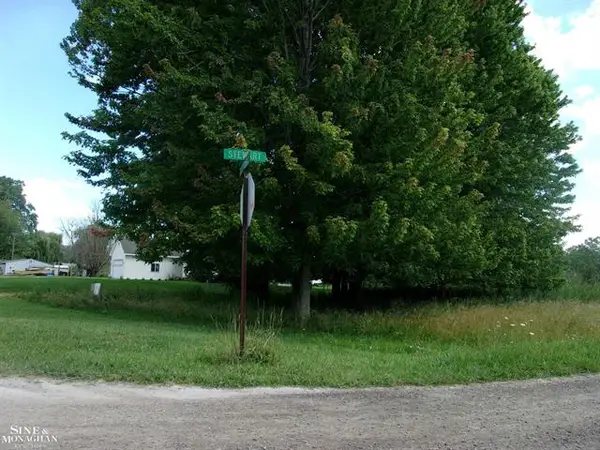 2039 Golf Course RD, HarsensIsland, MI 48028