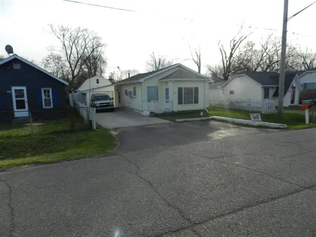 1051 W McLean, Flint, MI 48507 - #2