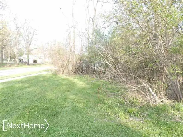 942 Division ST, Owosso, MI 48867 - #3