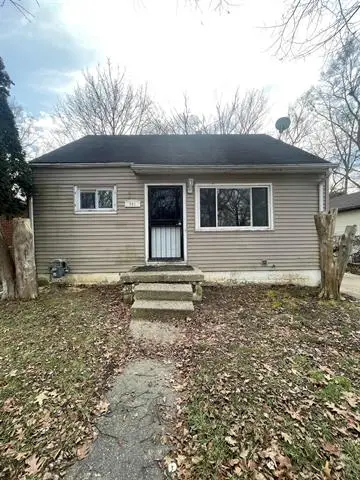 301 W Ruth AVE, Flint, MI 48505