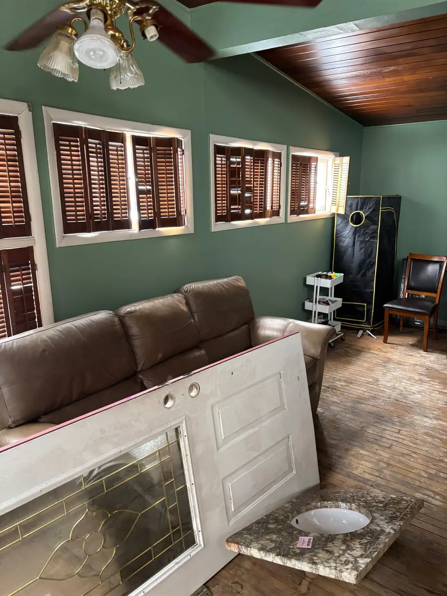 1856 Tebo ST, Flint, MI 48503 - #2