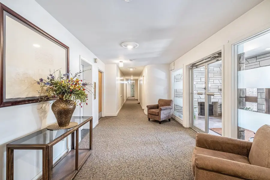 915 E Court #206 ST, Flint, MI 48503 - Image #2