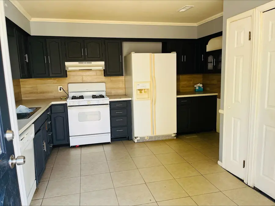 3413 Dakota AVE, Flint, MI 48506 - #2