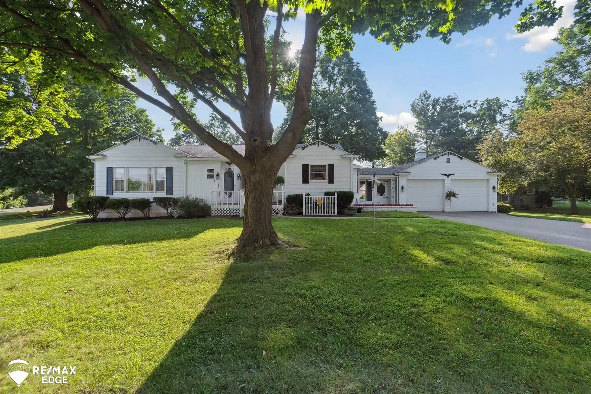 8145 Pine ST, Goodrich, MI 48438 - Image #1