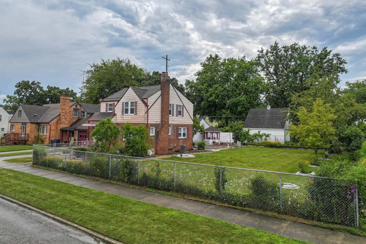 1018 Lafayette ST, Flint, MI 48503 - Image #1