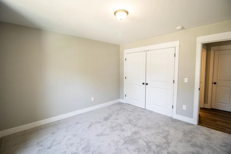 11461 Hidden Oaks DR, Clio, MI 48420 - Image #3