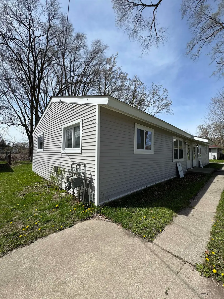 3143-3145 Walters DR, Saginaw, MI 48601 - Image #2