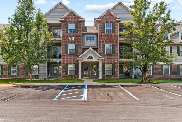 11206 Pinehurst LN, GrandBlanc, MI 48439