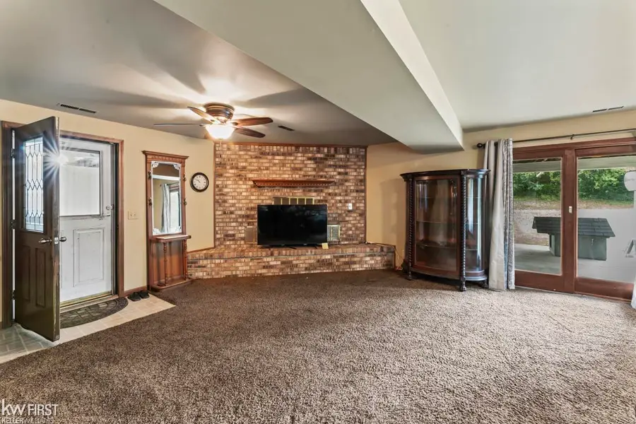 6086 Lewis RD, Beecher, MI 48458 - Image #3