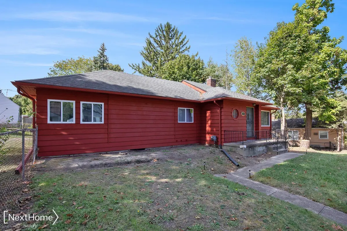 612 Bradley AVE, Flint, MI 48503 - Image #1