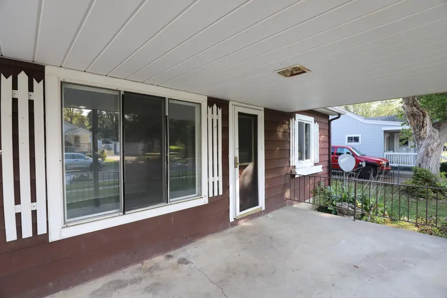 517 Oak ST, Mount Morris, MI 48458 - Image #3