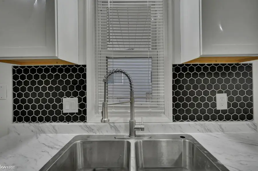 3608 Providence ST, Flint, MI 48503 - Image #3