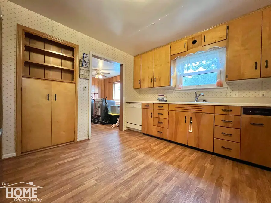 4162 Copas RD, Owosso, MI 48867 - Image #2