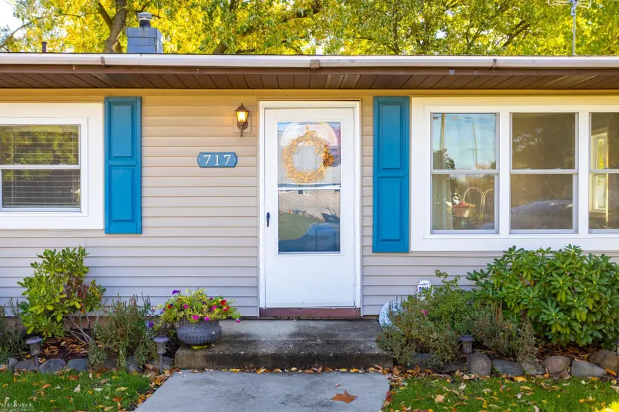 717 Nafus ST, Owosso, MI 48867 - Image #2