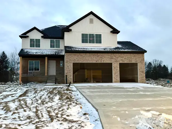 8092 Peninsula CIR, GrandBlanc, MI 48439