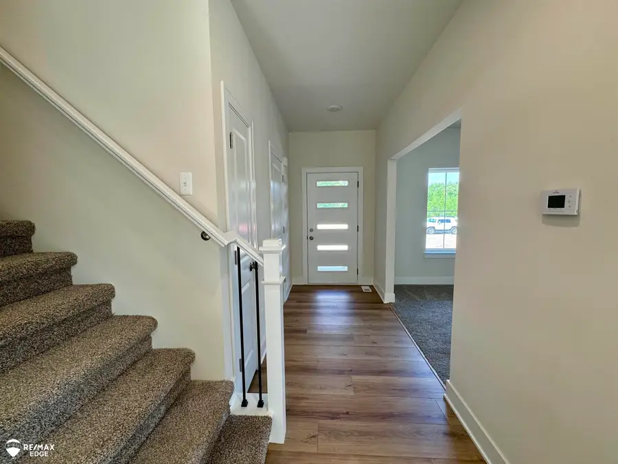 8092 Peninsula CIR, Mundy Township, MI 48439 - Image #3