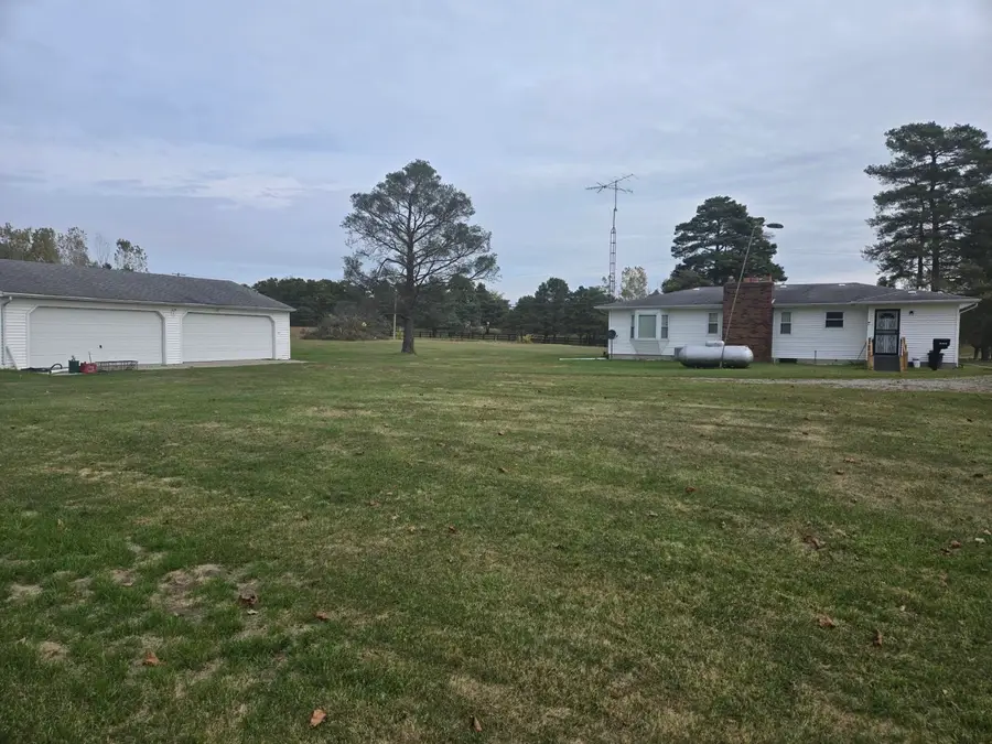 14134 N Holly RD, Holly, MI 48442 - Image #3